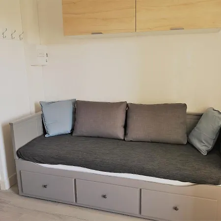 アパート Yeletim クルル・シュル・メール